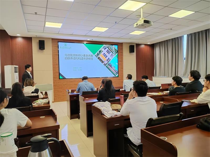 800大學生創(chuàng)新訓練計劃項目中期檢查.jpg