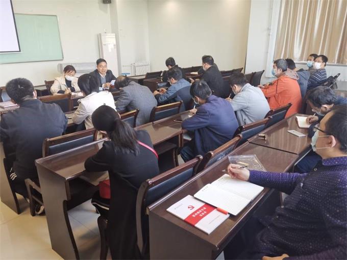 植病教工黨支部政治理論學(xué)習(xí)10415.jpg