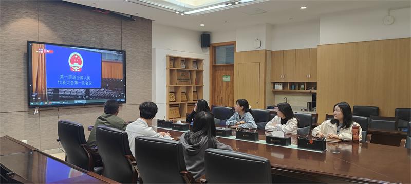 組織研究生會開展政治理論學習800.jpg
