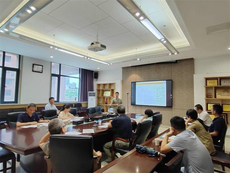 學院800舉行2021年校級教改項目結(jié)題驗收會.jpg